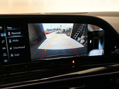 Used 2021 Cadillac Escalade Sport RWD image 15