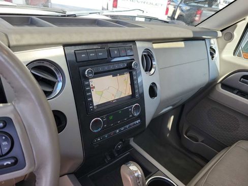 Used 2013 Ford Expedition Limited image 16