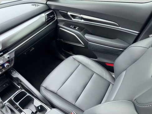 New 2025 Kia Telluride S image 16