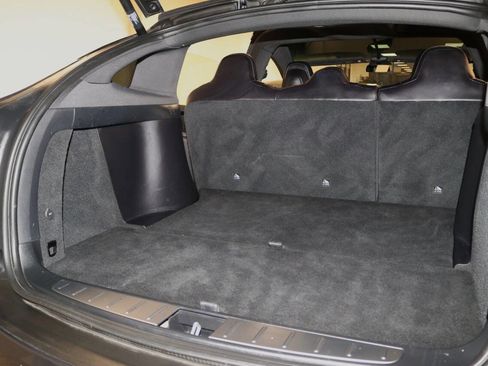 Used 2018 Tesla Model X 75D image 84