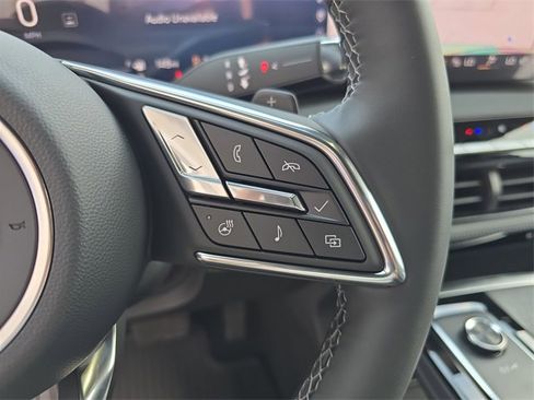 New 2025 Buick Enclave Preferred w/ Power Package image 29