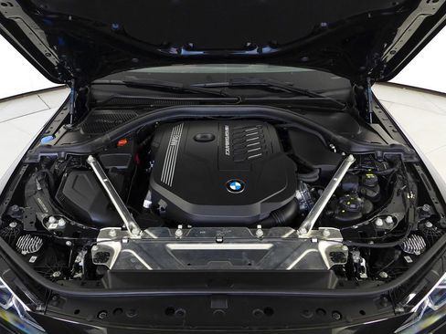 Used 2023 BMW M440i Convertible w/ Premium Package image 6
