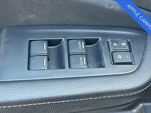 Used 2025 Honda Ridgeline Sport image 12