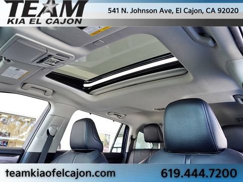 Used 2023 Toyota Highlander Limited AWD/4WD image 16