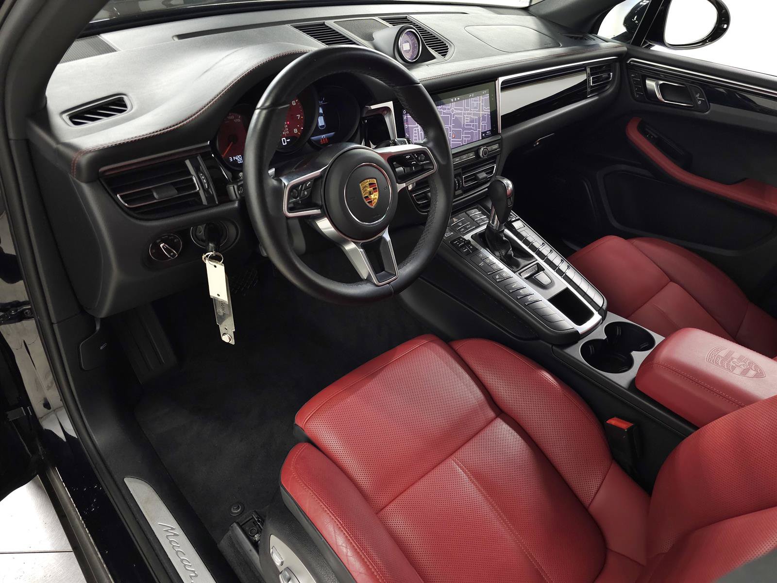 Used 2021 Porsche Macan S AWD/4WD image 14