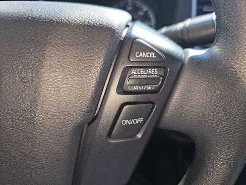 Used 2022 Nissan Frontier SV image 15