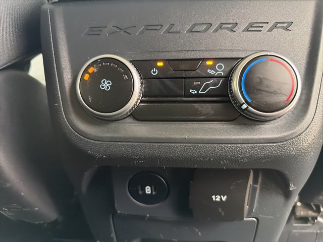 Certified 2025 Ford Explorer Active AWD/4WD image 10