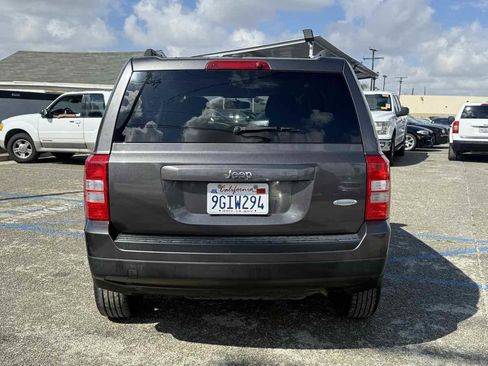Used 2016 Jeep Patriot Latitude FWD image 19