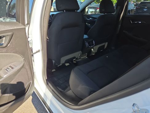 Used 2023 Chevrolet Malibu LT FWD image 20