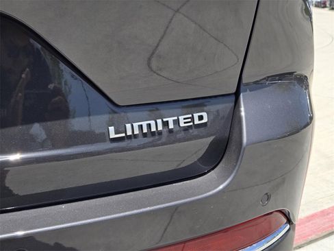 New 2025 Jeep Grand Cherokee Limited image 6