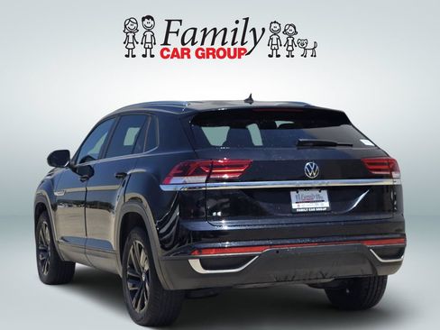 Used 2023 Volkswagen Atlas Cross Sport SE w/ Black Wheel Package FWD image 3