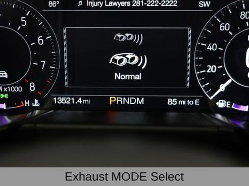 Used 2022 Ford Mustang Shelby GT500 w/ Carbon Fiber Track Pack image 32