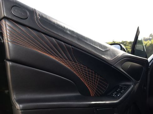 Used 2018 Aston Martin Vanquish S RWD image 20