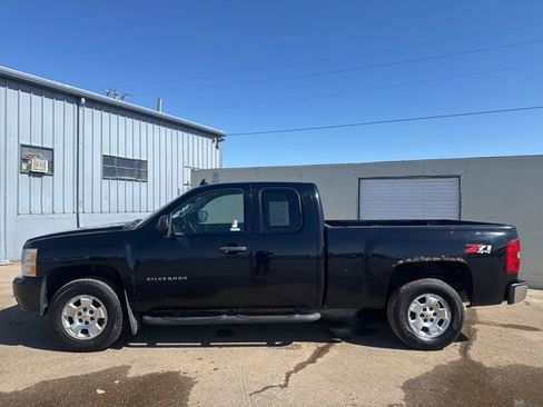 Used 2011 Chevrolet Silverado 1500 LT w/ All-Star Edition image 4