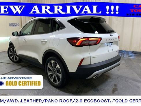 Certified 2023 Ford Escape Platinum w/ Premium Technology Package image 6
