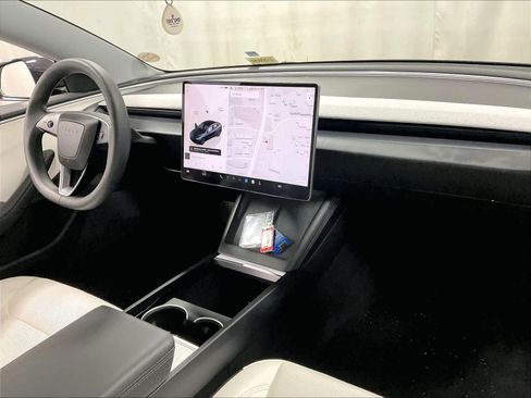 Used 2025 Tesla Model 3 Long Range image 14