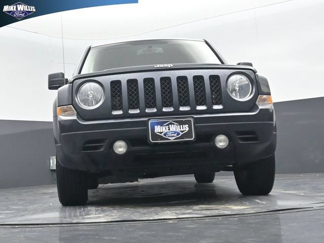 Used 2015 Jeep Patriot Sport w/ Power Value Group FWD image 18