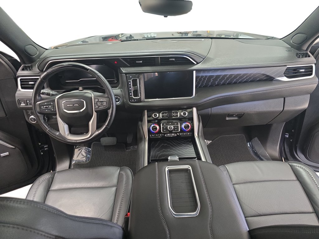 Used 2023 GMC Yukon Denali w/ Denali Reserve Package AWD/4WD image 9