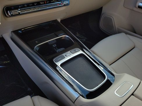 Certified 2025 Mercedes-Benz GLA 250 image 25