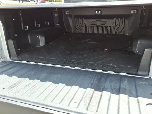 Used 2022 Chevrolet Silverado 1500 Custom image 5