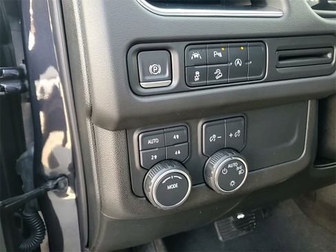 Used 2023 Chevrolet Tahoe Premier image 23