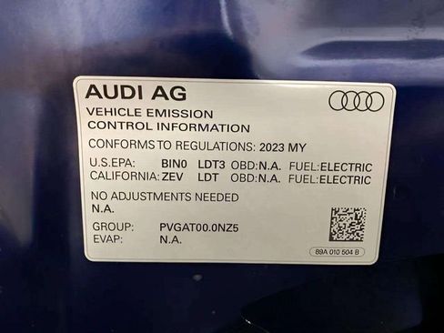 Used 2023 Audi Q4 e-tron Premium w/ Convenience Package AWD/4WD image 19