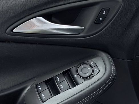 Used 2024 Buick Encore GX Preferred FWD image 12