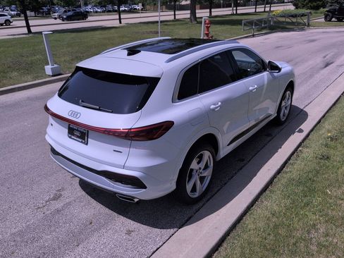 New 2025 Audi Q5 Premium Plus image 37