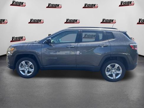 Used 2023 Jeep Compass Latitude w/ Convenience Group AWD/4WD image 6