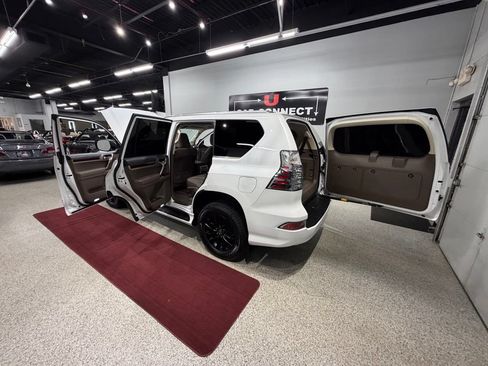 Used 2019 Lexus GX 460 Premium AWD/4WD image 64
