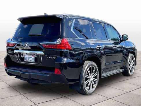 Used 2020 Lexus LX 570 4WD w/ Luxury Package image 15