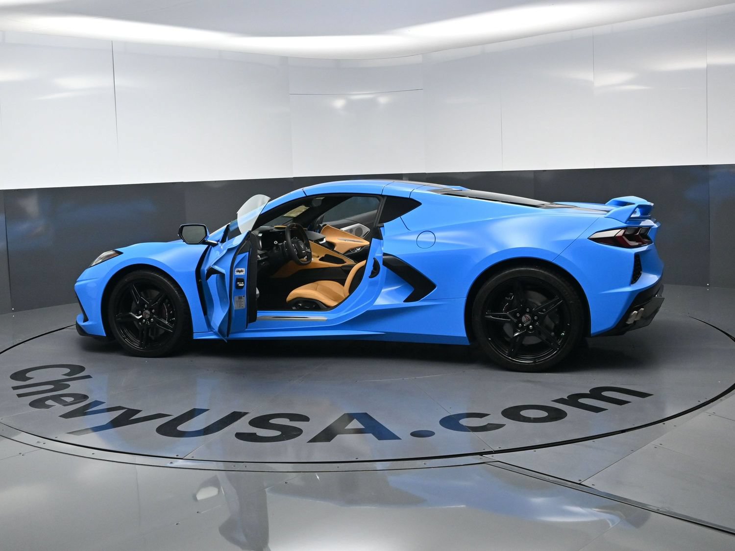 Used 2024 Chevrolet Corvette Stingray Preferred Cpe w/ Z51 Performance Package RWD image 20