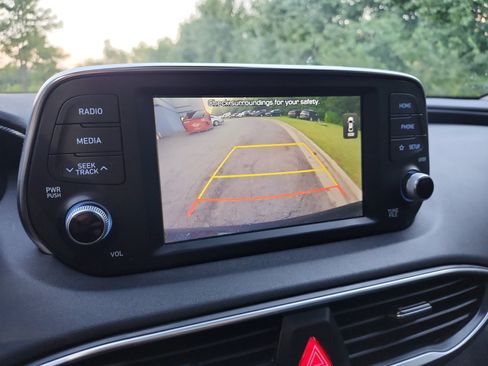 Used 2019 Hyundai Santa Fe Limited AWD/4WD image 18