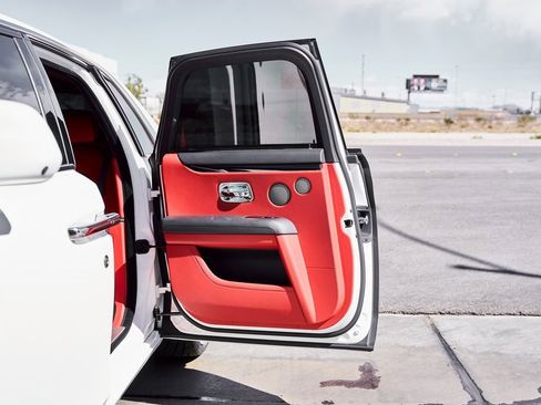 Used 2022 Rolls-Royce Ghost Base w/ Ghost Package image 30