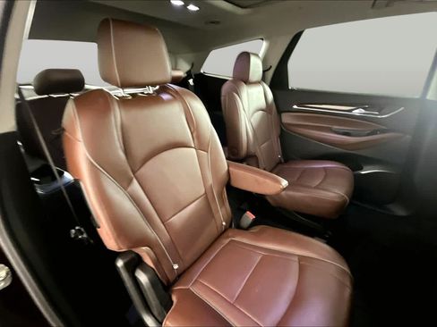 Used 2020 Buick Enclave Avenir w/ Avenir Technology Package AWD/4WD image 20