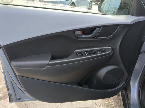 Used 2018 Hyundai Kona SEL image 14