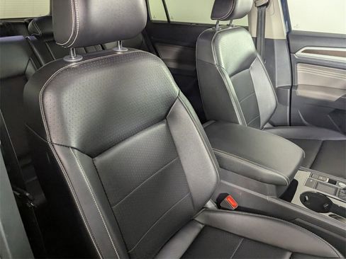 Used 2022 Volkswagen Atlas SE image 34