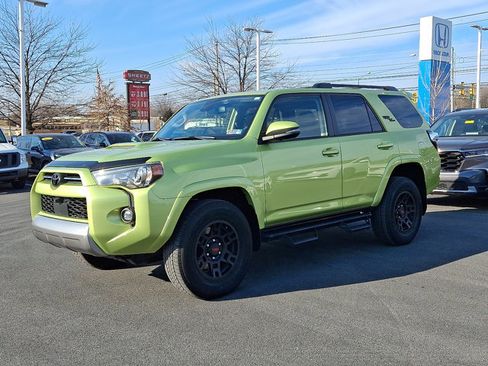 Used 2023 Toyota 4Runner TRD Off-Road Premium w/ Off Road Premium Plus Package image 3