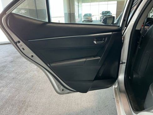 Used 2014 Toyota Corolla S FWD image 32