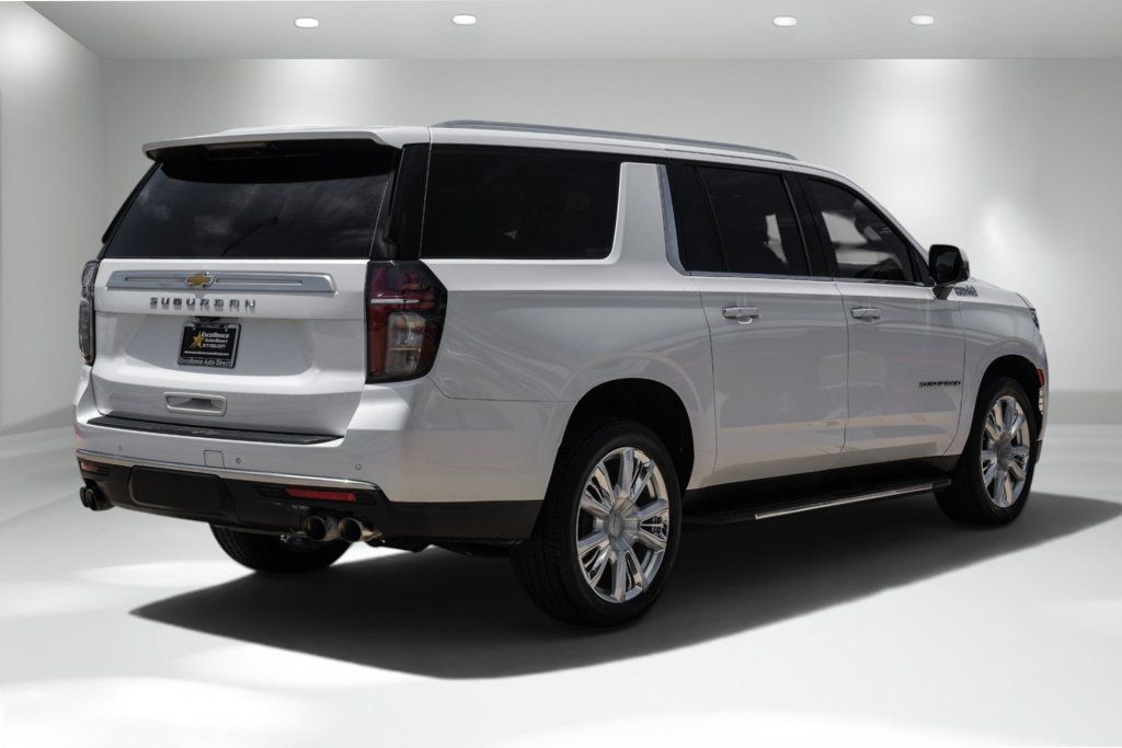 Used 2021 Chevrolet Suburban High Country RWD image 8