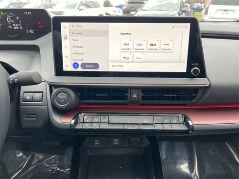 Used 2024 Toyota Prius Prime Premium image 18