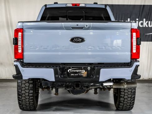 Used 2024 Ford F250 Lariat w/ Black Appearance Package AWD/4WD image 9