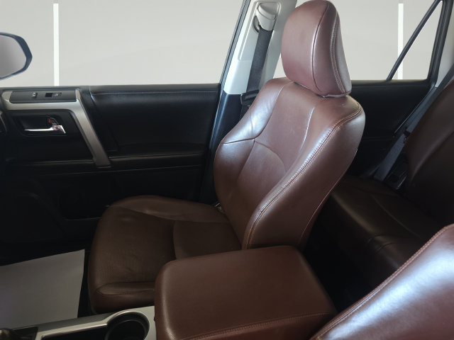 Used 2015 Toyota 4Runner Limited w/ Four Season Floor Mat Package AWD/4WD image 22