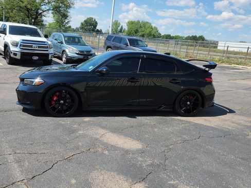 Used 2024 Honda Civic Type R image 4