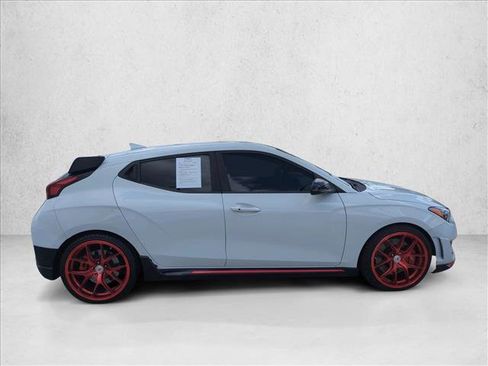 Used 2020 Hyundai Veloster N w/ Performance Package image 4