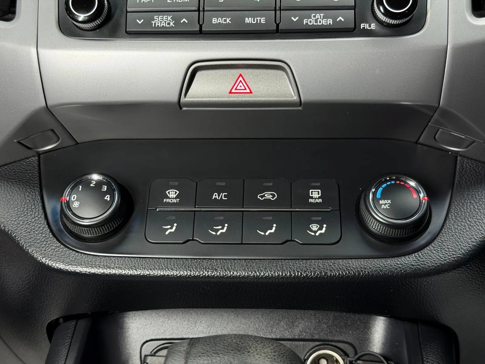 Used 2015 Kia Sportage LX FWD image 31