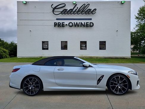 Used 2022 BMW 840i Convertible image 2