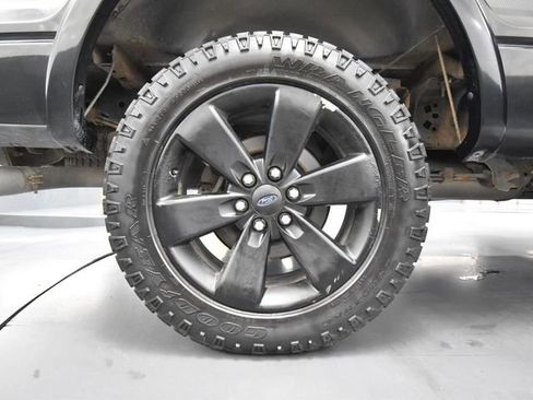 Used 2014 Ford F150 FX4 w/ Equipment Group 402A Luxury image 17