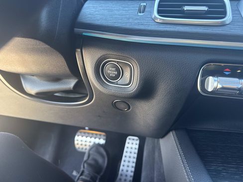 Certified 2023 Mercedes-Benz GLS 580 4MATIC image 27