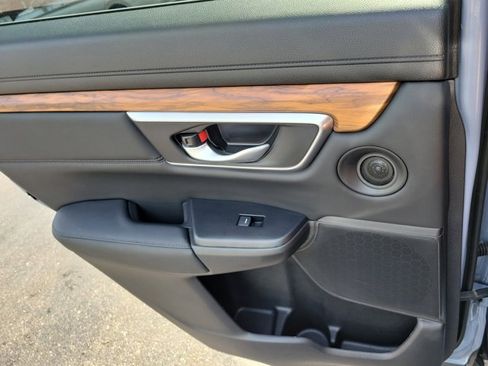 Certified 2021 Honda CR-V Touring image 17